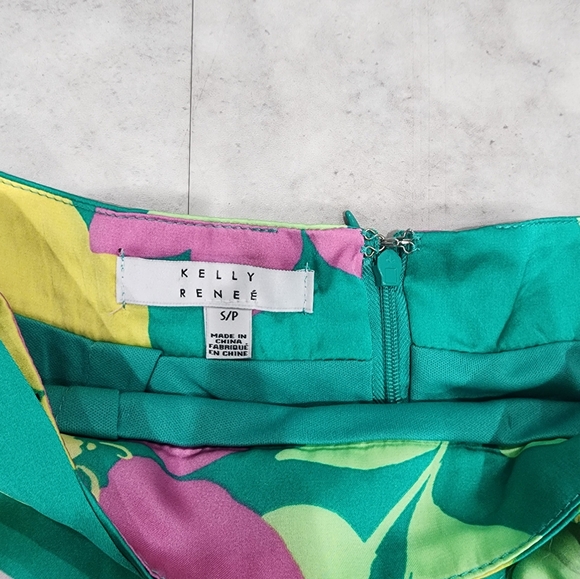 Kelly Renee  Wrap Skirt Sz SP Small Petite Floral Midi Back Zip Hook Festive - Picture 4 of 7